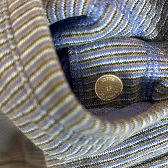 Ivivva Size 12 Girls Hoodie Full Zip Kids Lululemon Scuba Warm Sweater Blue Kid - Picture 6 of 8